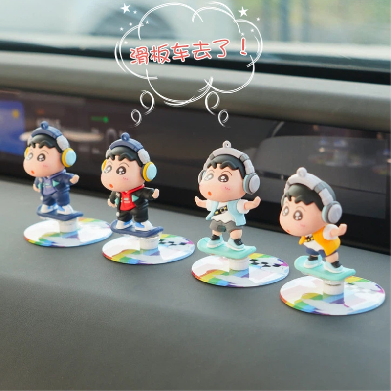 Car Accessories Japanese - Figurine de dessin animé japonais Crayon